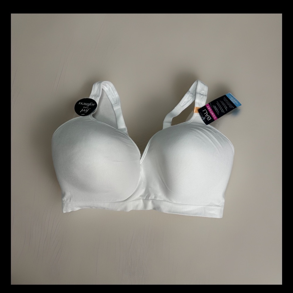 Bali Comfort Revolution Wireless Bra‎ #DF3463 Size 42DD White New  Cool Comfort